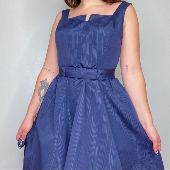 Navy blue Isaac Mizrahi dress 💙 - Picture 2 of 4